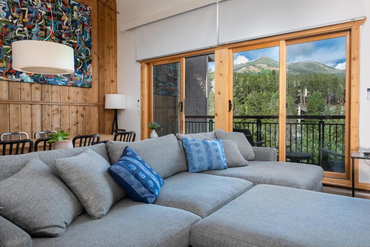 Trails End Mountainview Penthouse Condo - Ski In - Out - Stroll To Main Street Breckenridge Bagian luar foto
